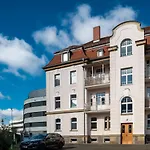 Buntes Retro-Apartment